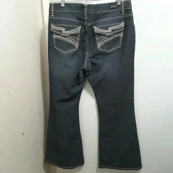 Beau Dawson Bootcut Jeans 12 - Picture 3 of 8